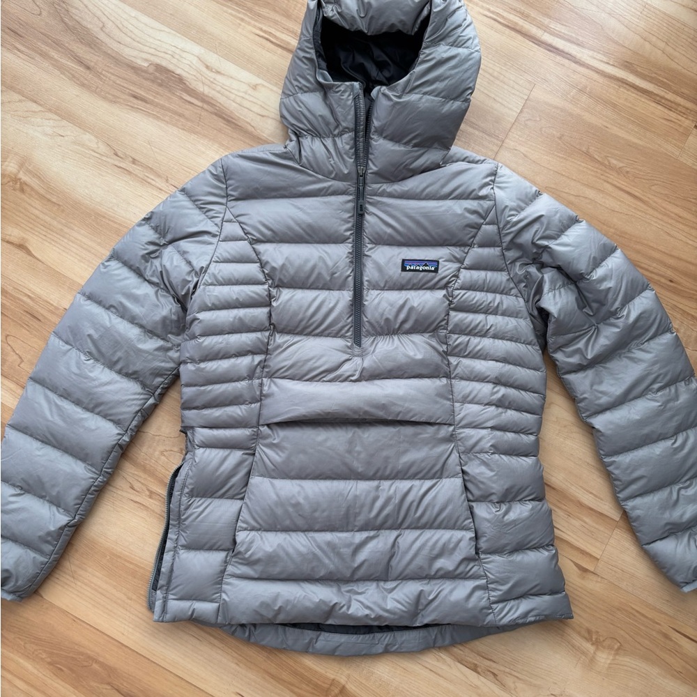 Patagonia Women's Silver Puffer Anorak Jacket